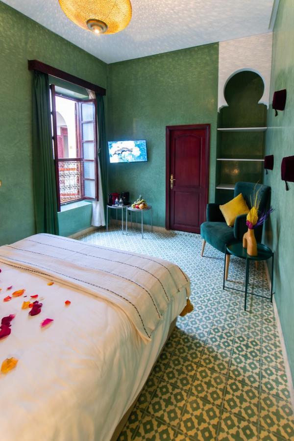 Riad Marrakech Doors Marrakesh Exterior photo
