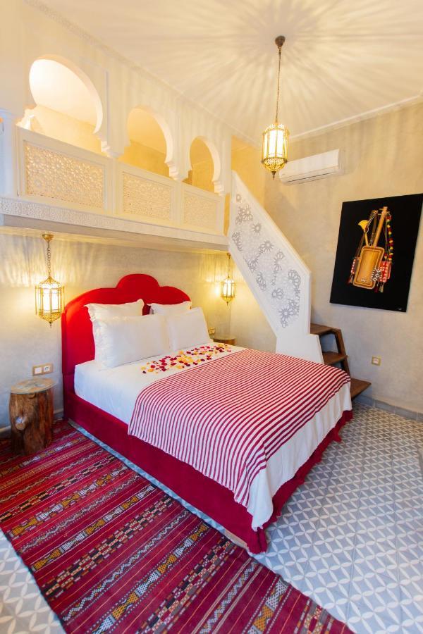 Riad Marrakech Doors Marrakesh Exterior photo