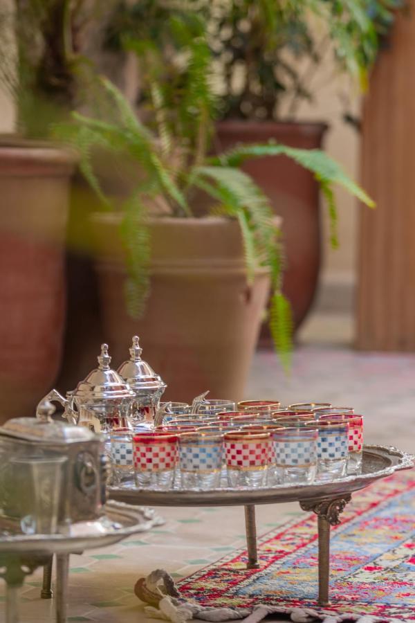 Riad Marrakech Doors Marrakesh Exterior photo